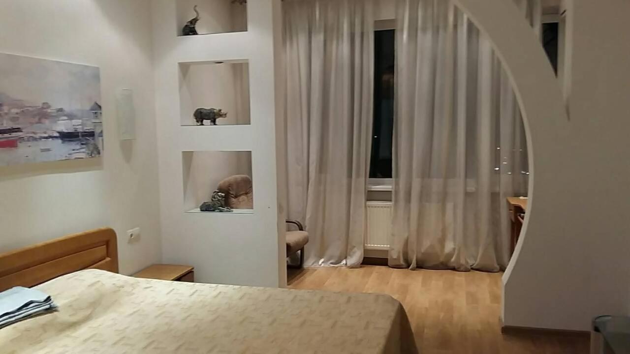 Дом На Екатерининской Odessa Exterior foto